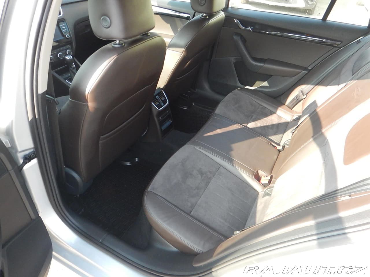 2016 Škoda Octavia - 10