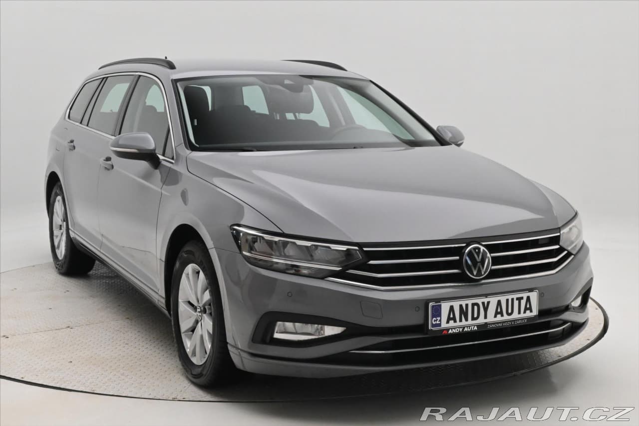 2022 Volkswagen Passat - 3