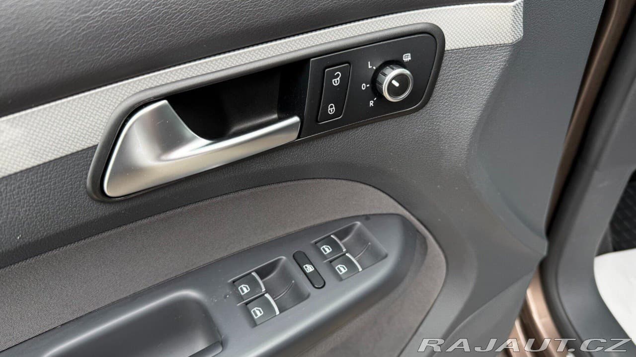 2012 Volkswagen Touran - 10