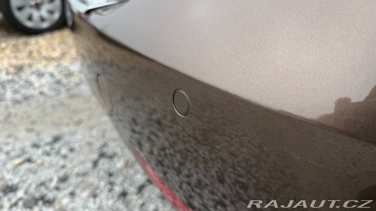 2012 Volkswagen Touran - 7