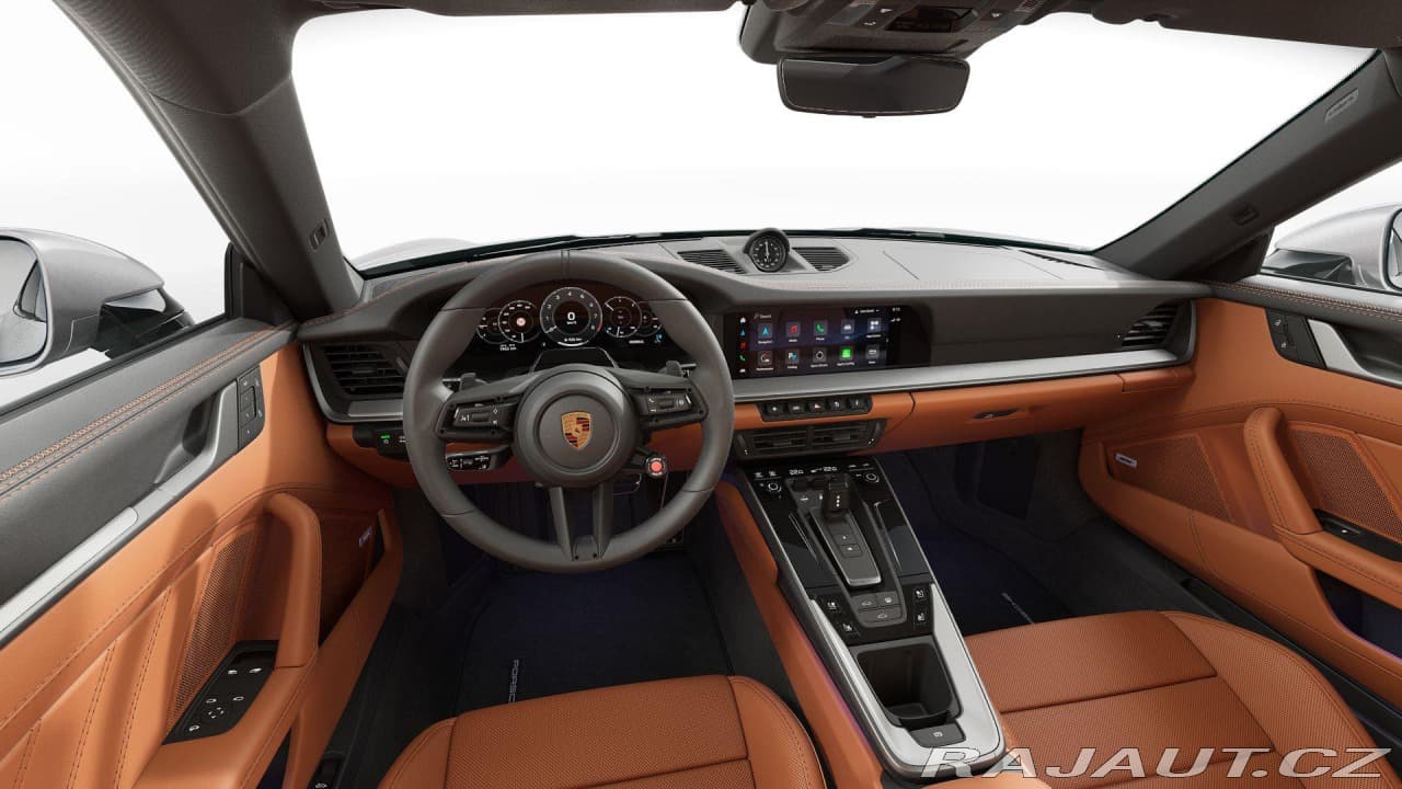 2025 Porsche 911 - 4