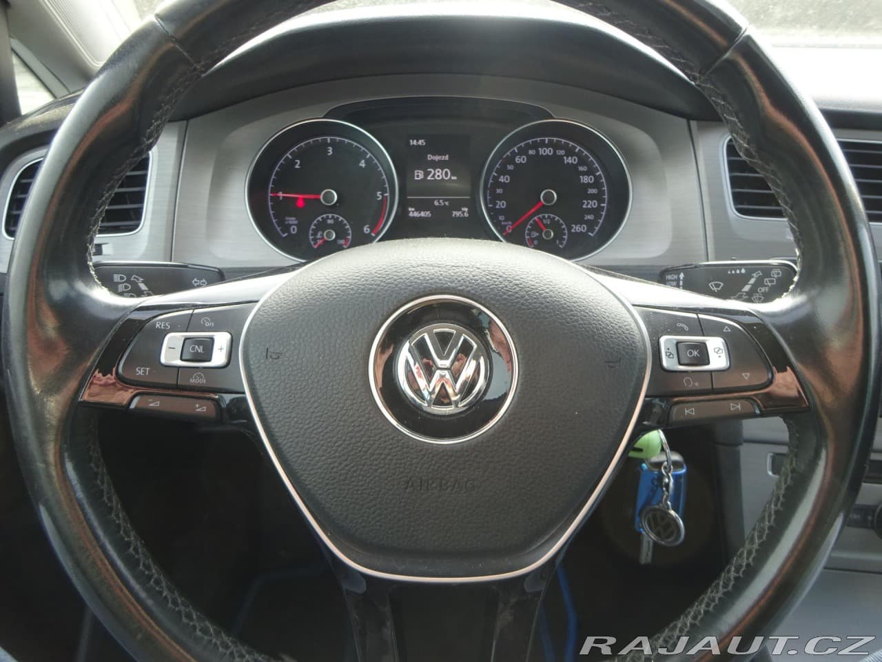 2016 Volkswagen Golf - 16