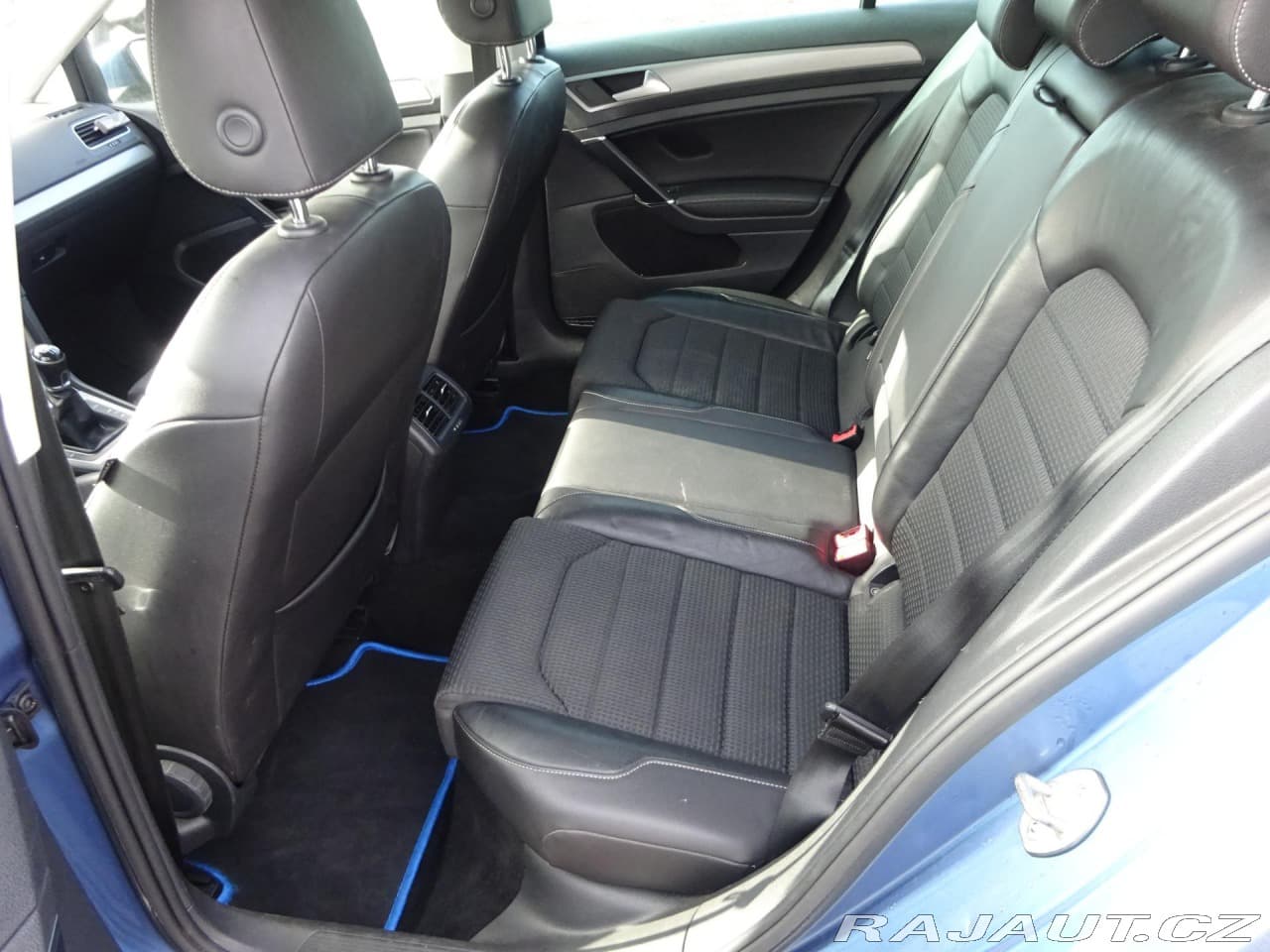 2016 Volkswagen Golf - 8