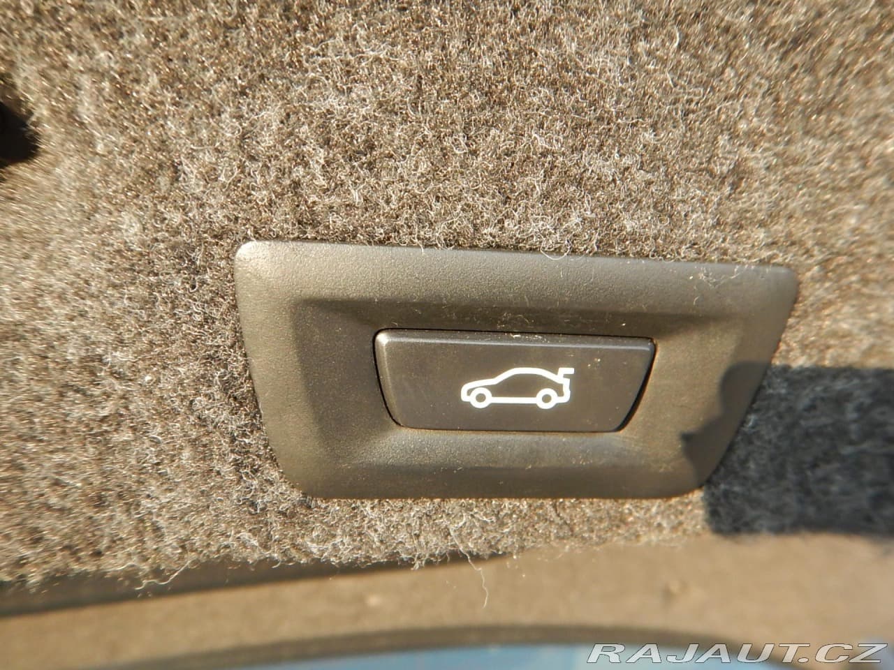 2016 BMW 5-Series - 15