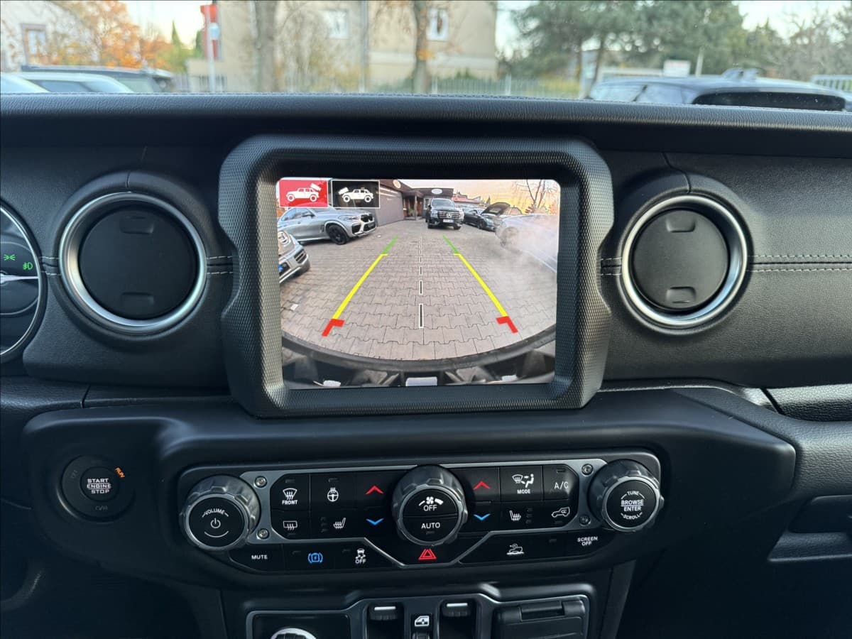 2023 Jeep Wrangler - 19