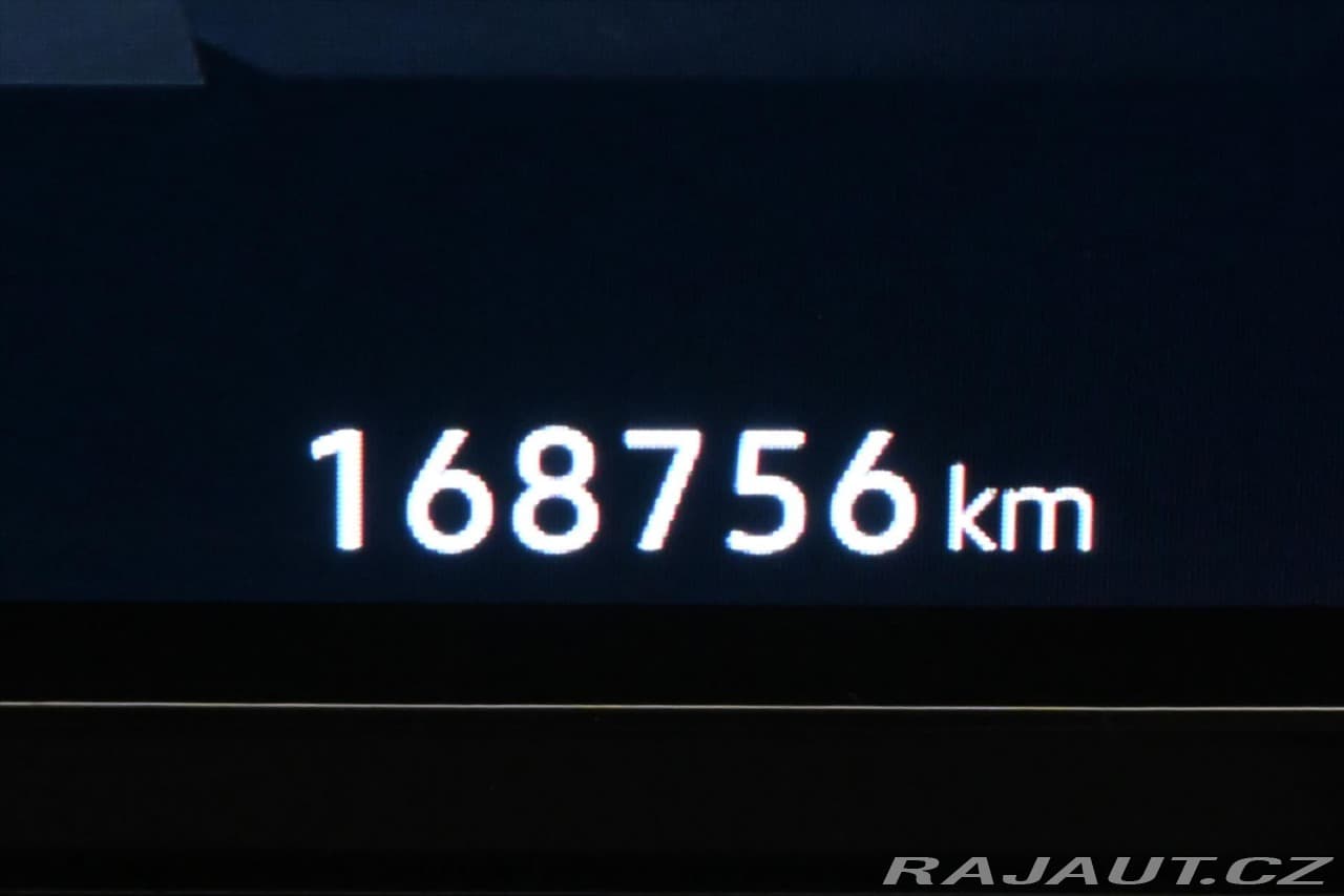 2021 Volkswagen Golf - 17