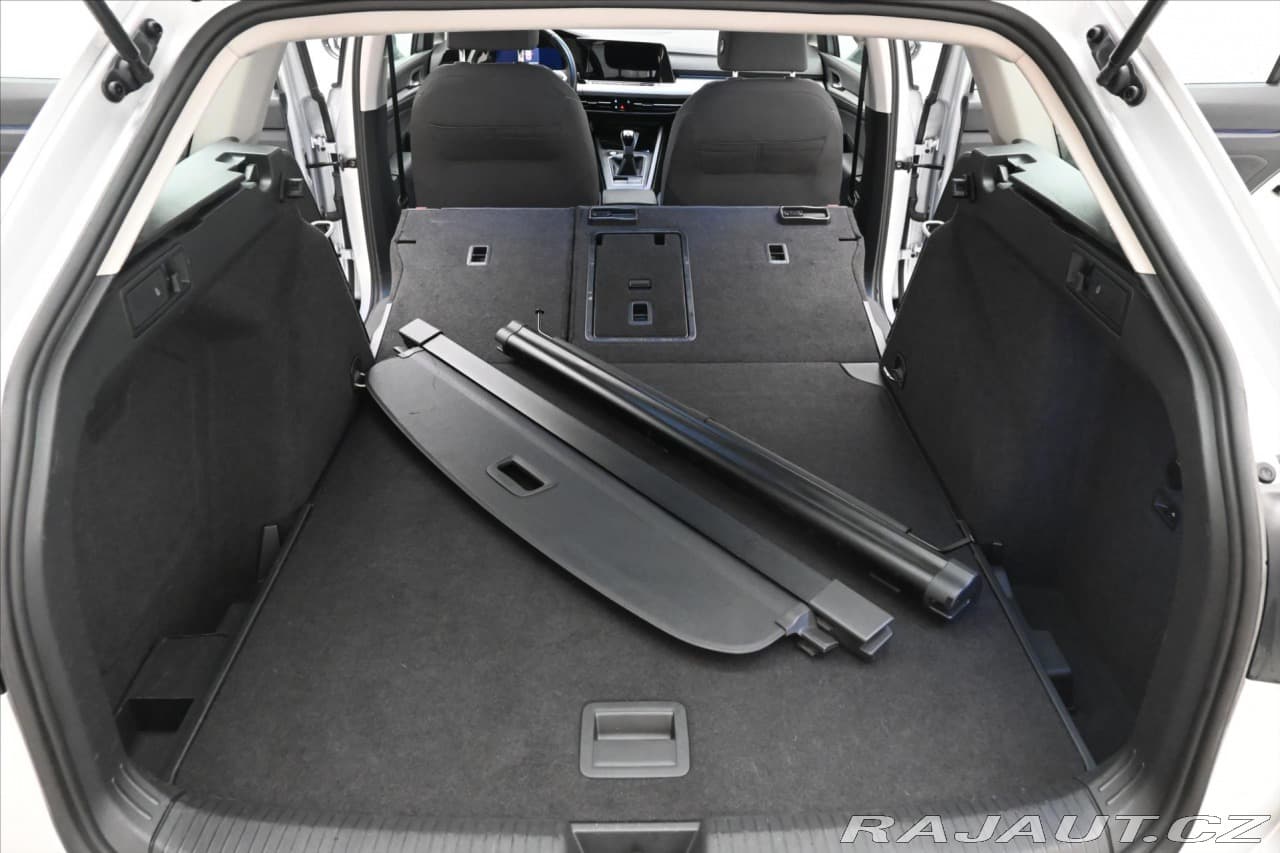 2022 Volkswagen Golf - 11