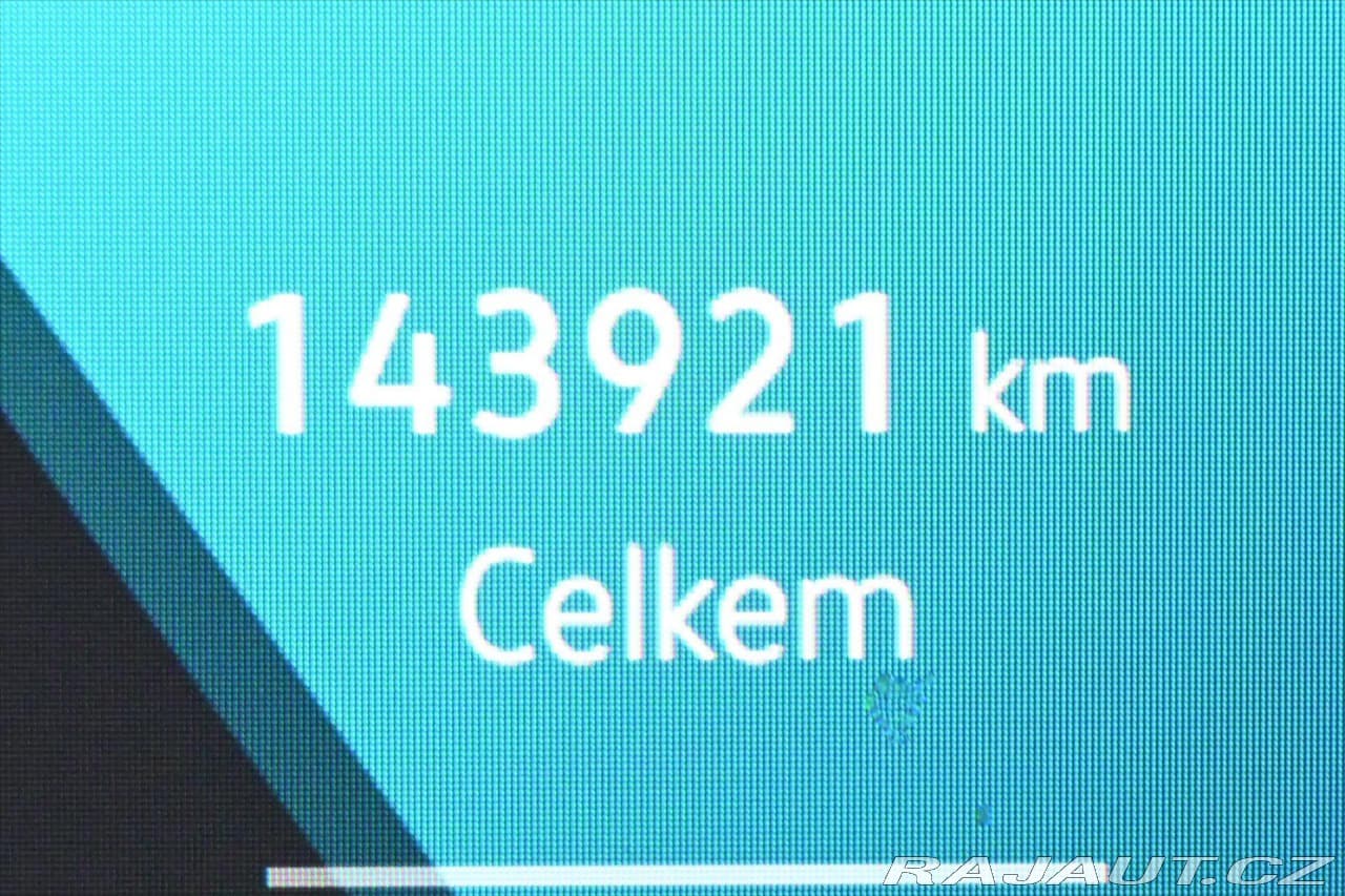 2022 Volkswagen Golf - 17