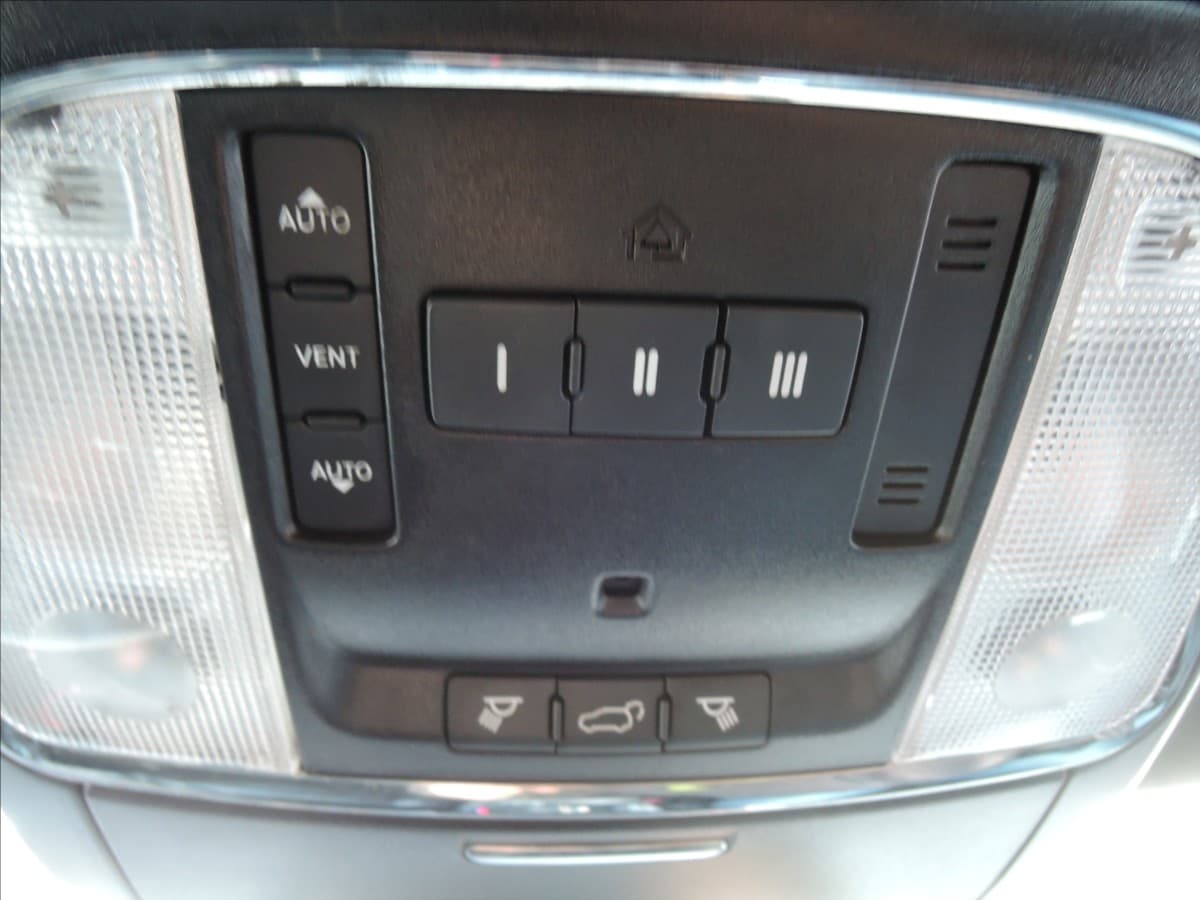 2019 Dodge Durango - 16