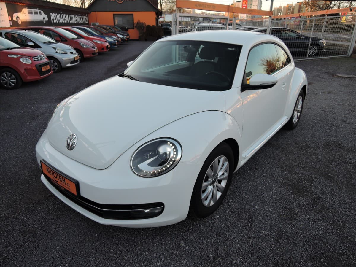 2012 Volkswagen Beetle - 3