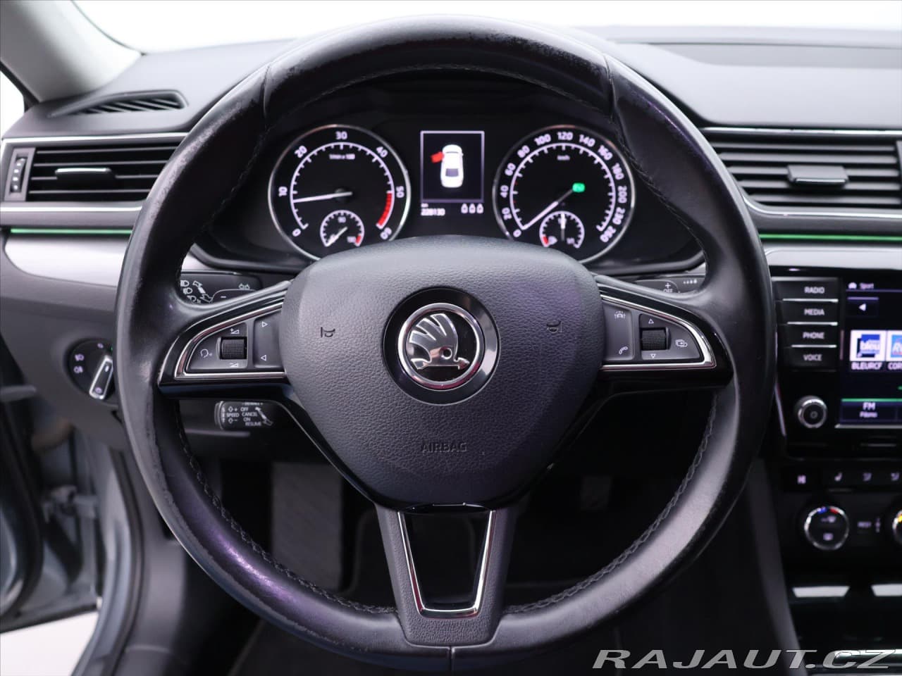 2016 Škoda Superb - 19