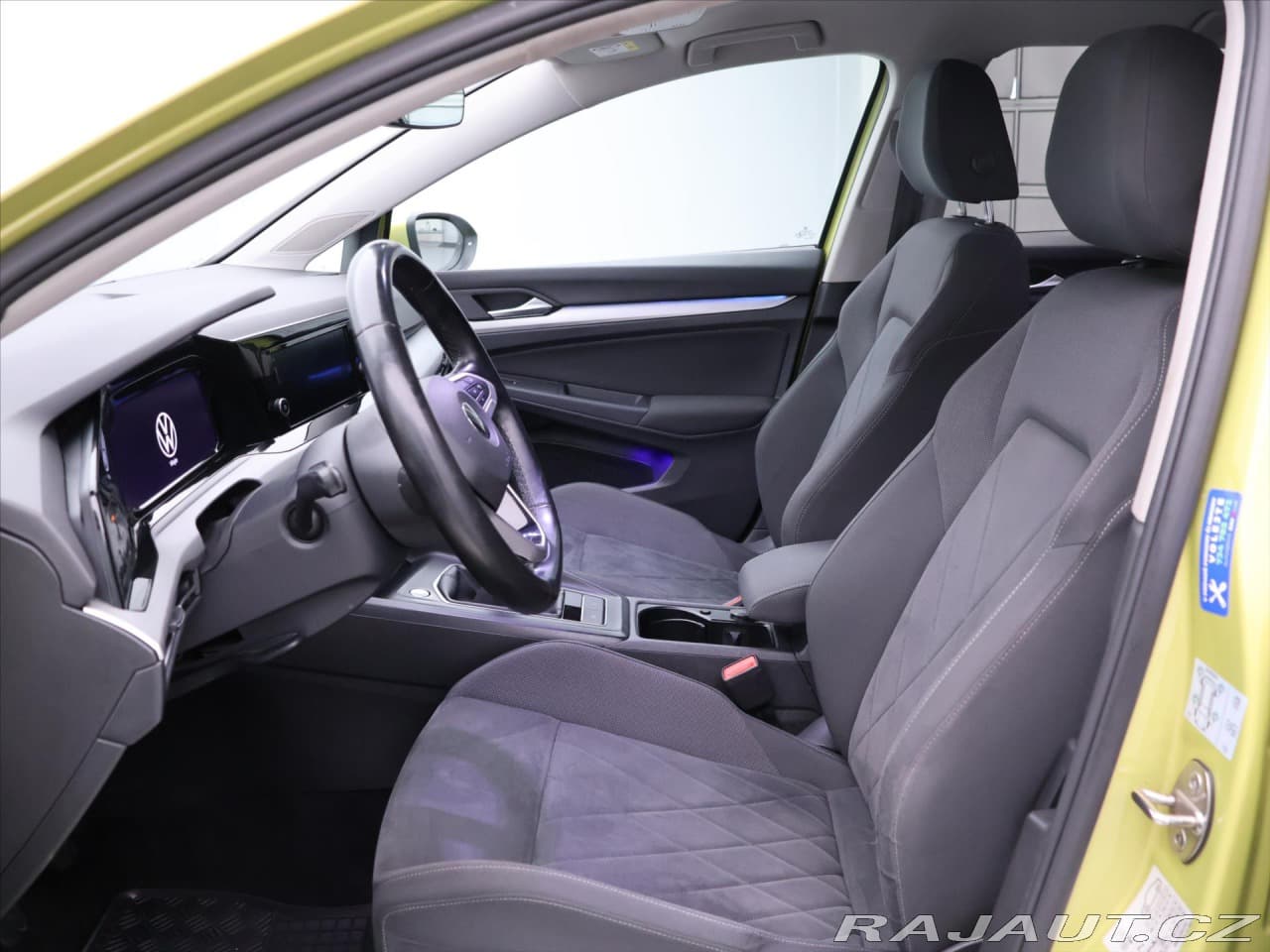 2021 Volkswagen Golf - 11