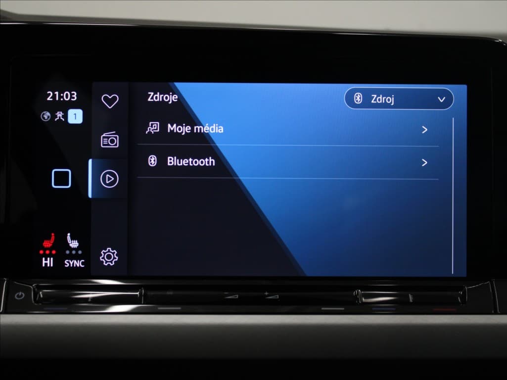 2021 Volkswagen Golf - 10