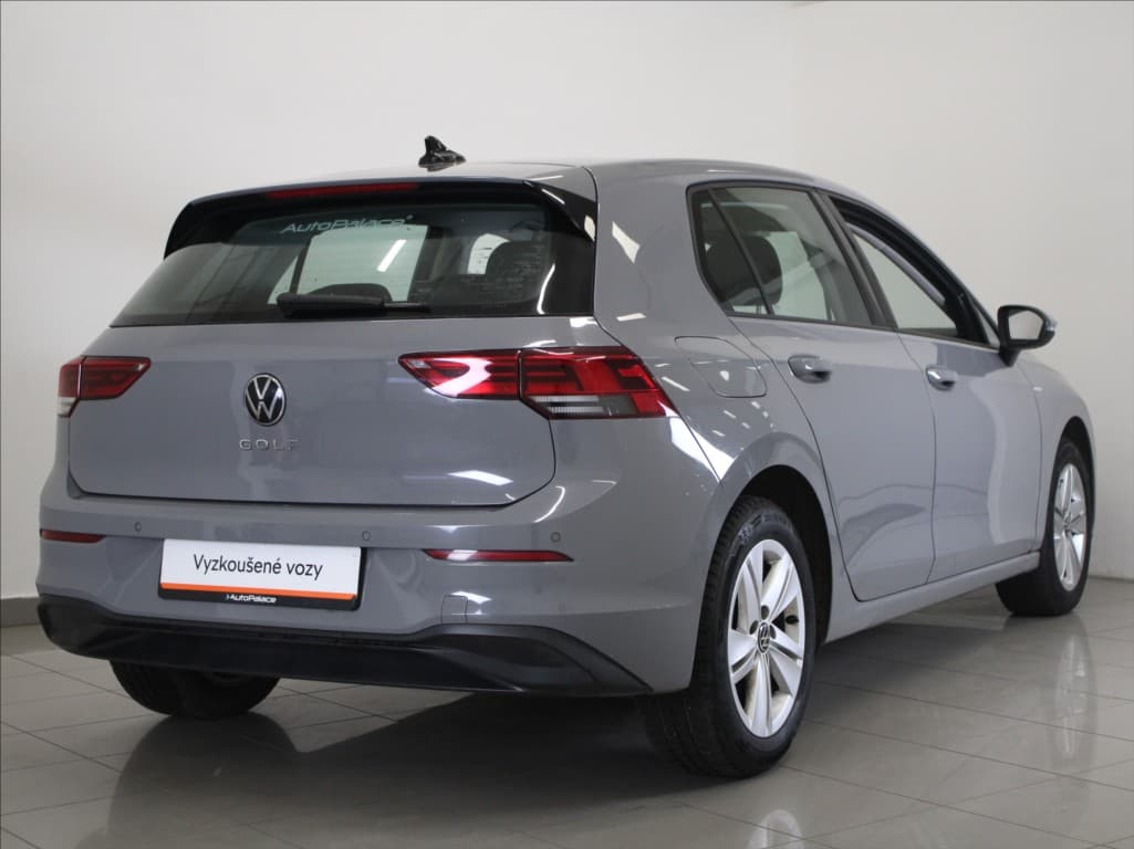 2021 Volkswagen Golf - 3