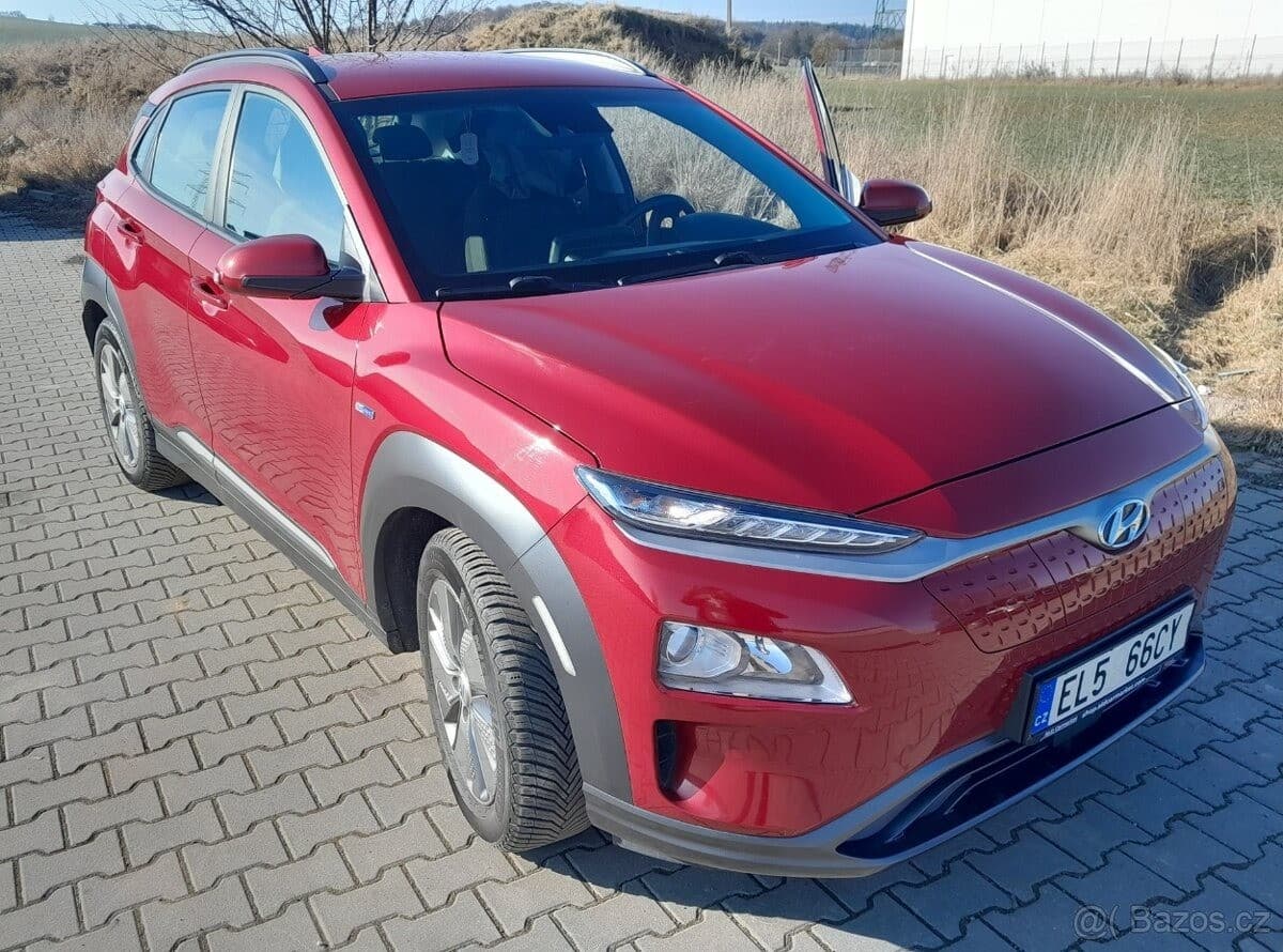 2021 Hyundai Kona - 3