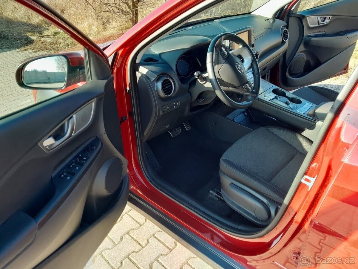 2021 Hyundai Kona - 6