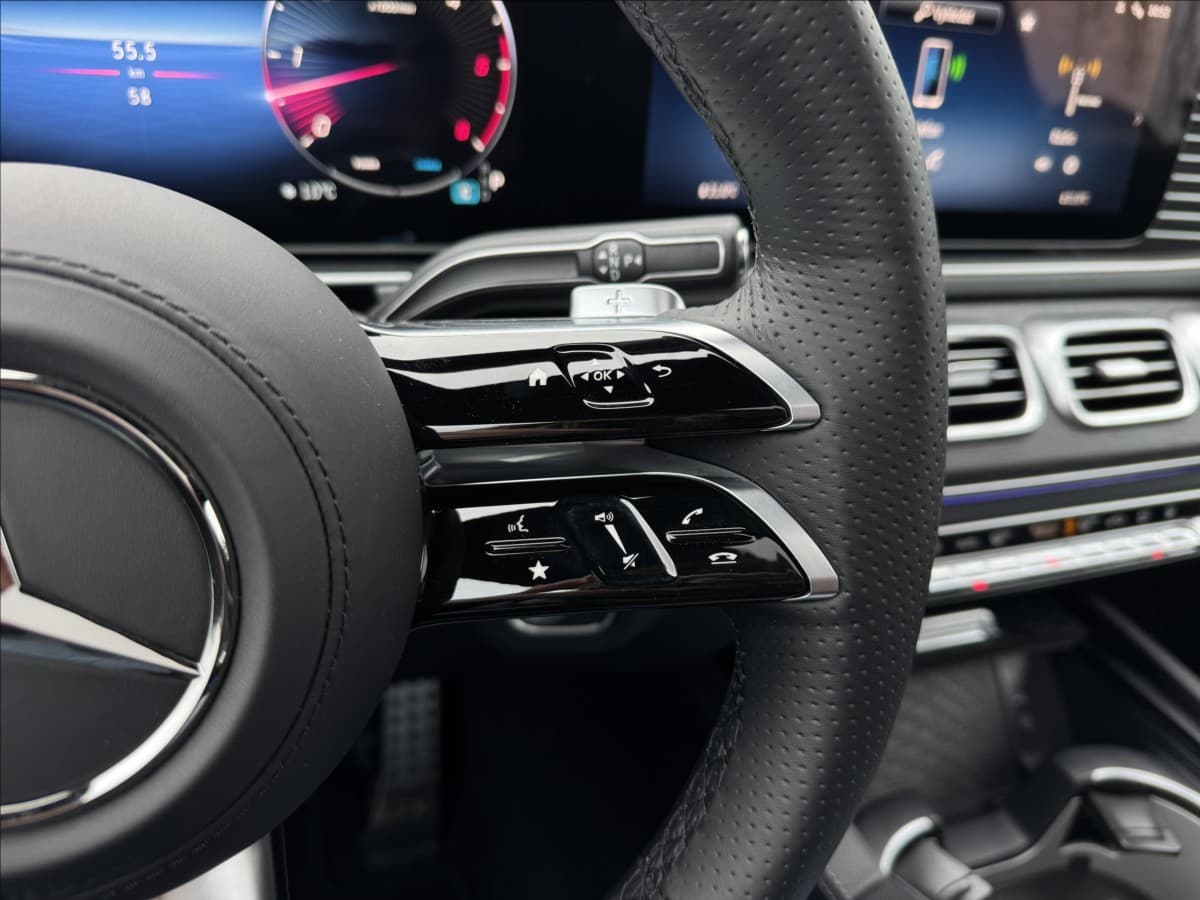 2025 Mercedes-Benz Gls - 14