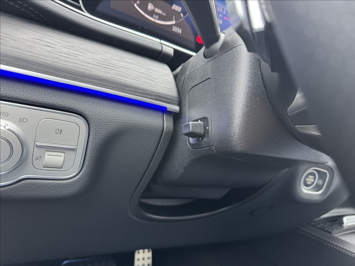 2025 Mercedes-Benz Gls - 17