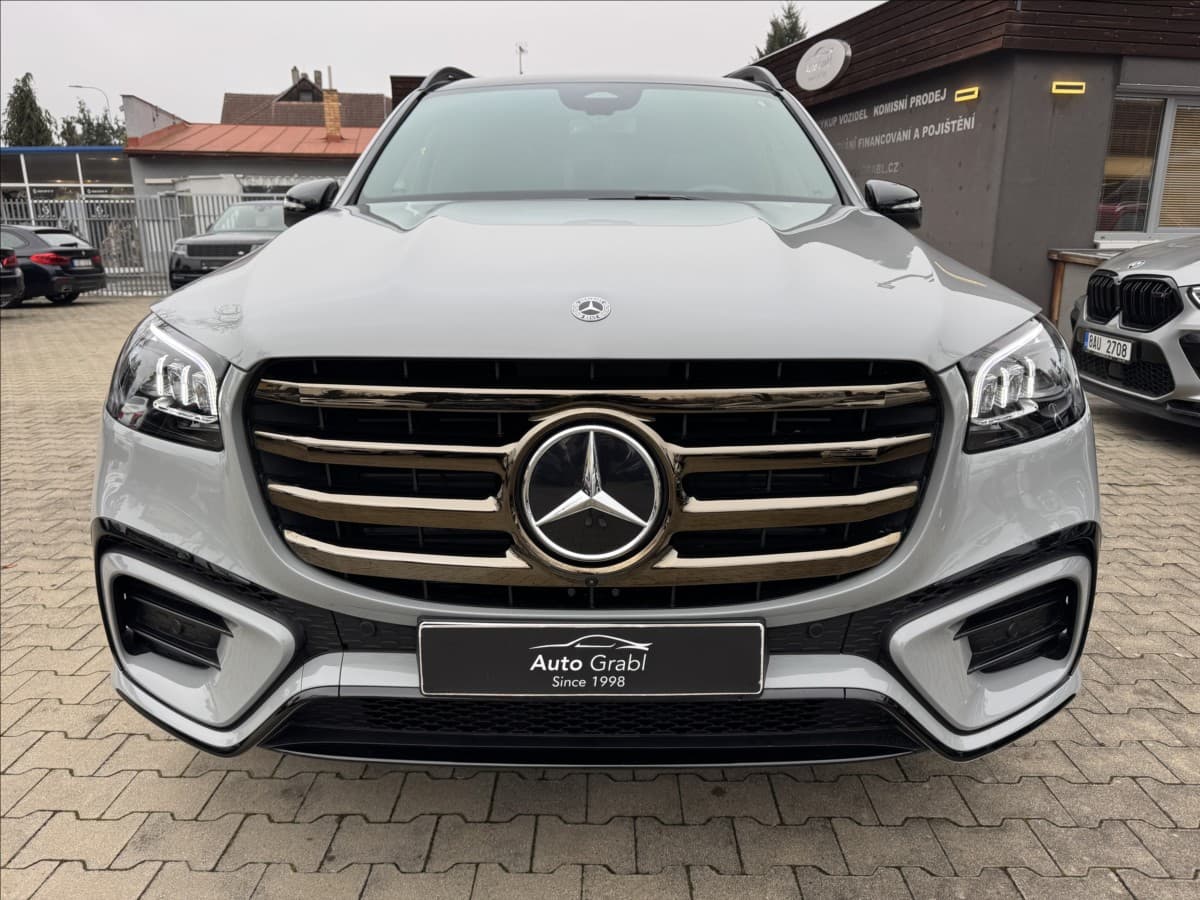 2025 Mercedes-Benz Gls - 2