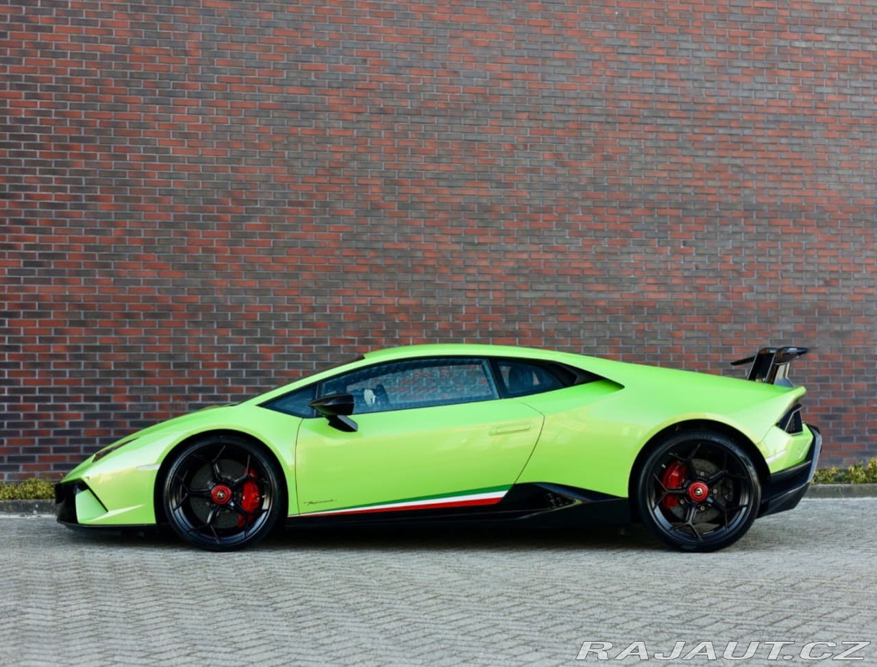 2018 Lamborghini Huracán - 12