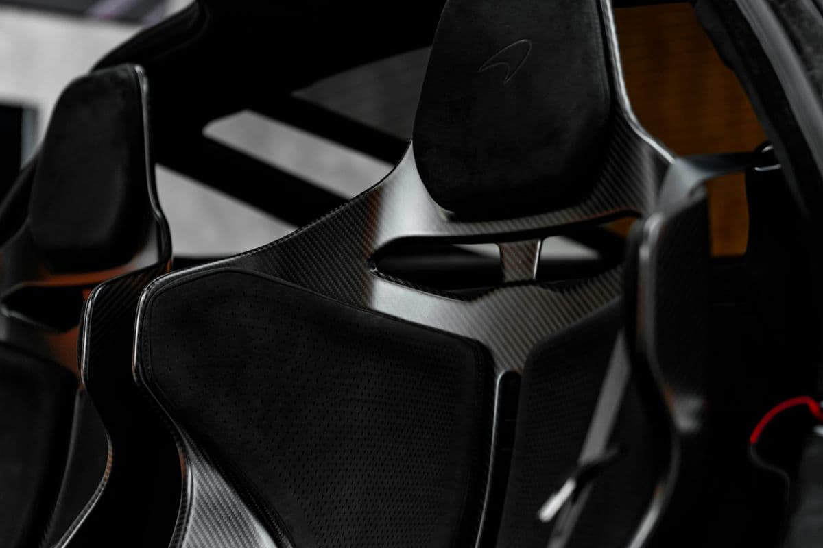 2025 McLaren Ostatní - 11