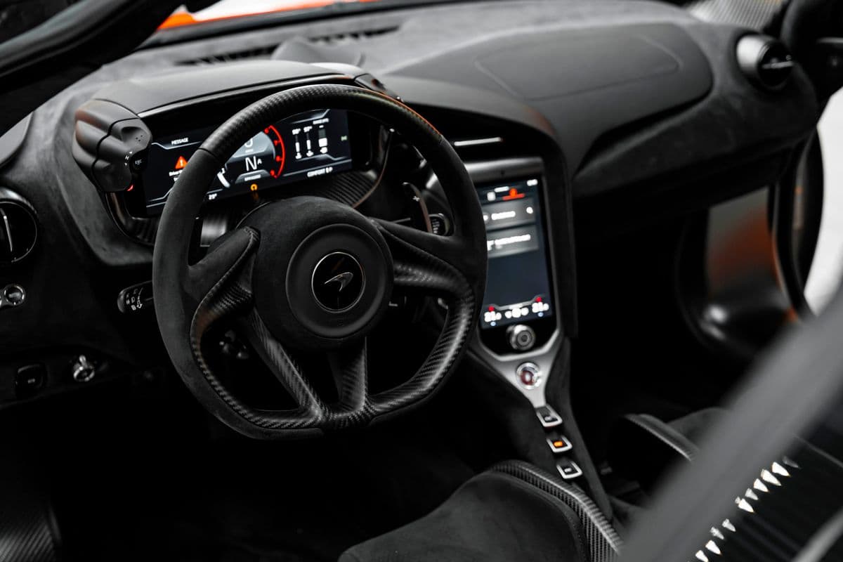 2025 McLaren Ostatní - 8