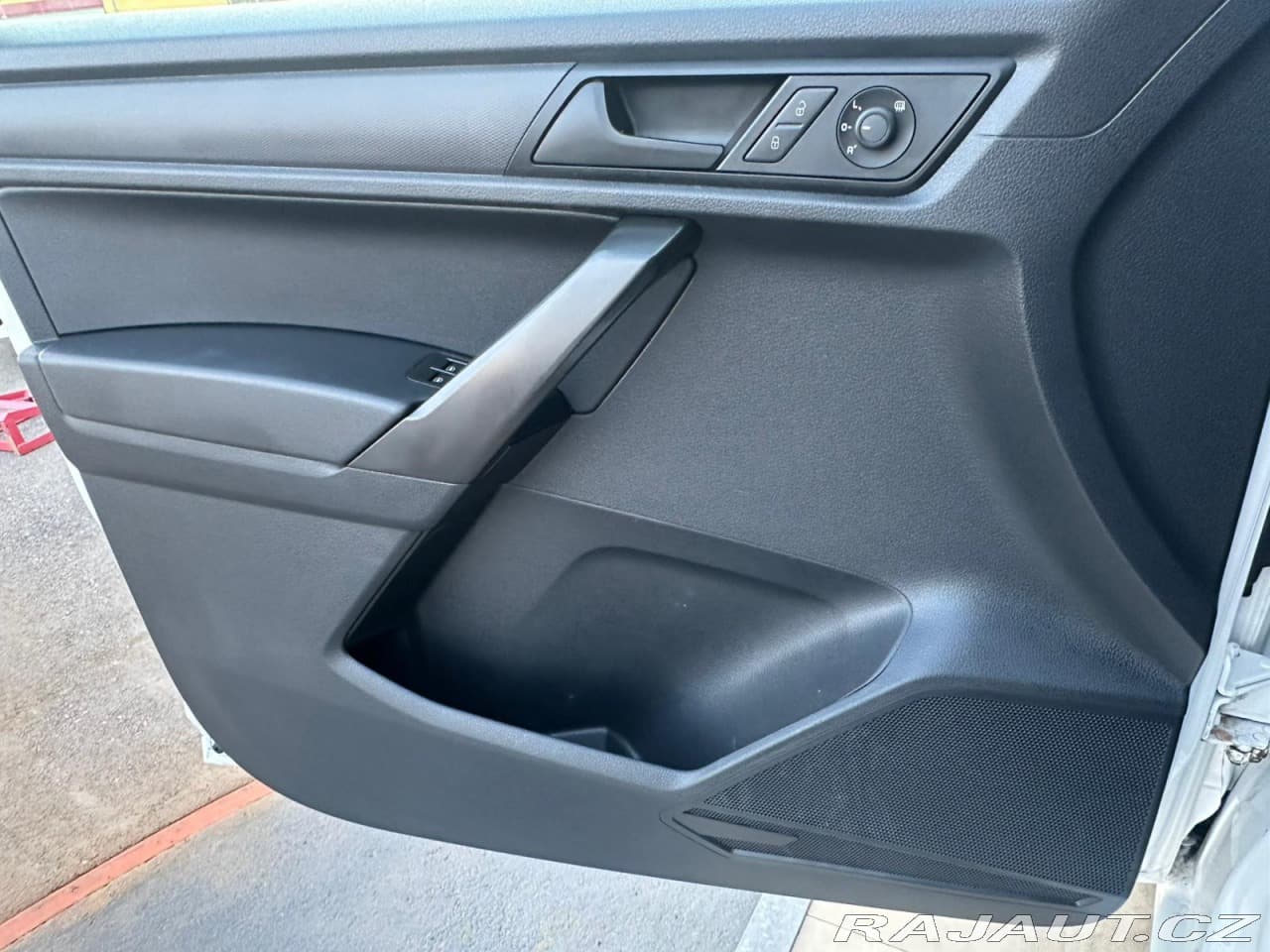 2017 Volkswagen Caddy - 18