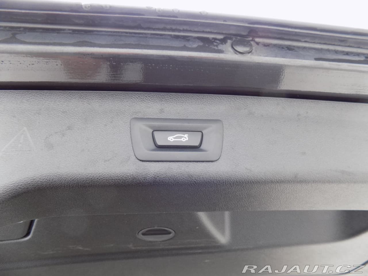 2019 BMW 5-Series - 10