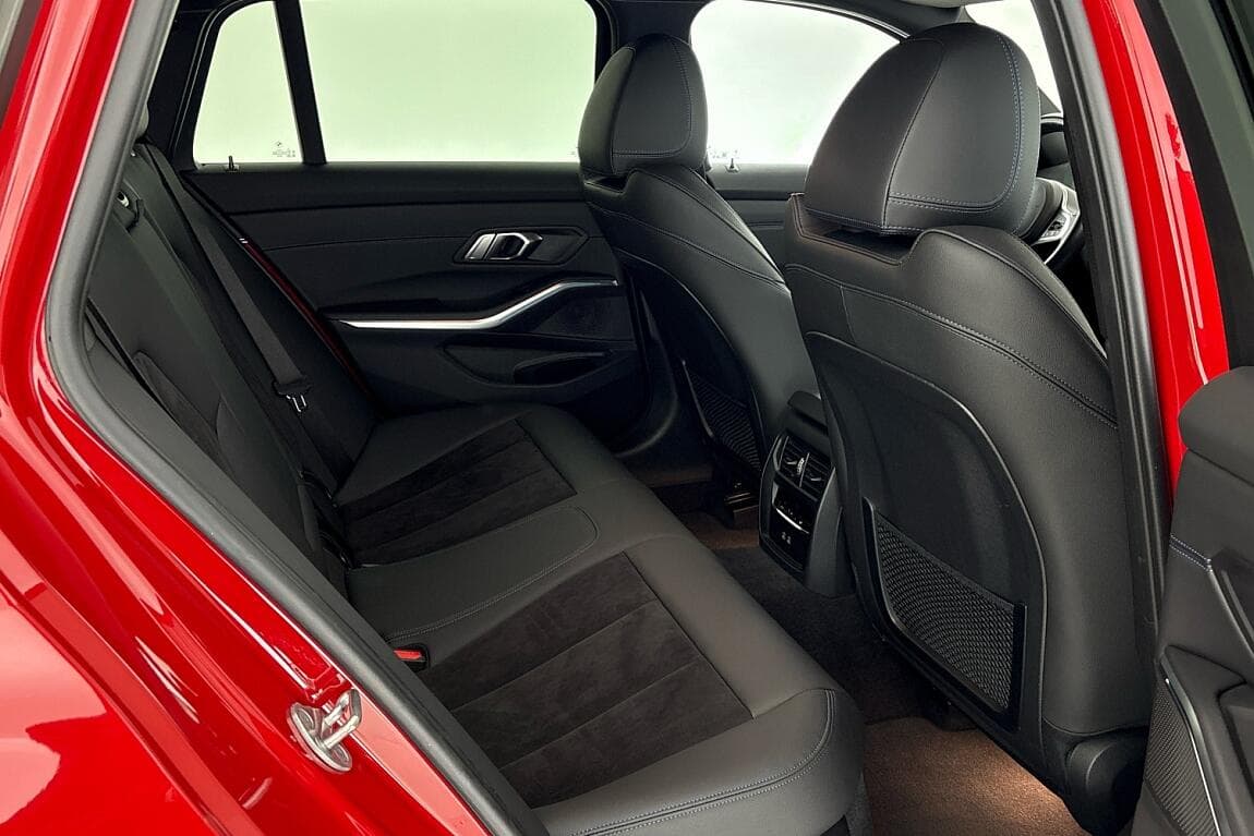 2024 BMW 3-Series - 12