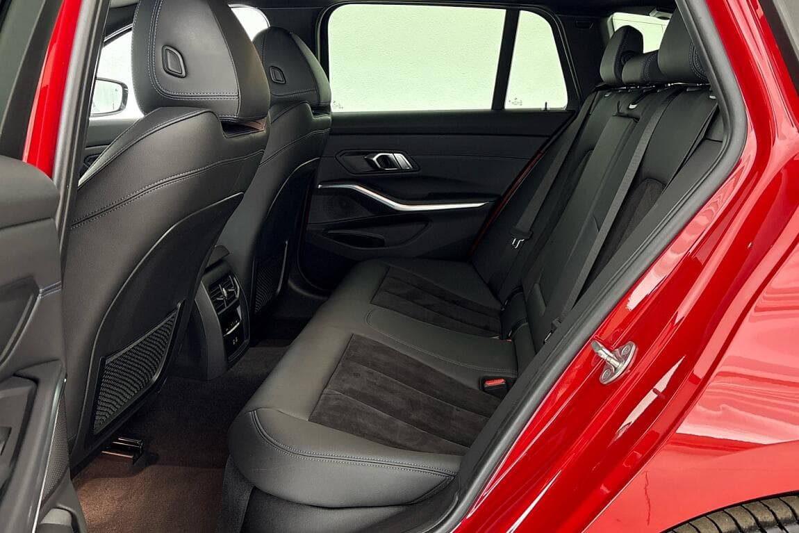 2024 BMW 3-Series - 8