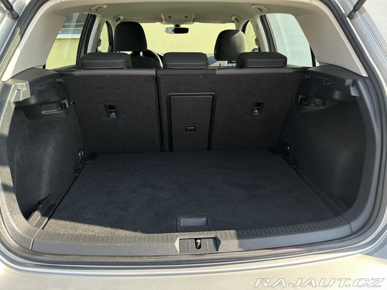 2020 Volkswagen Golf - 14