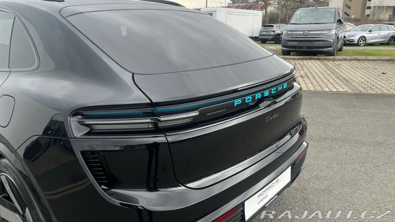 2025 Porsche Macan - 14