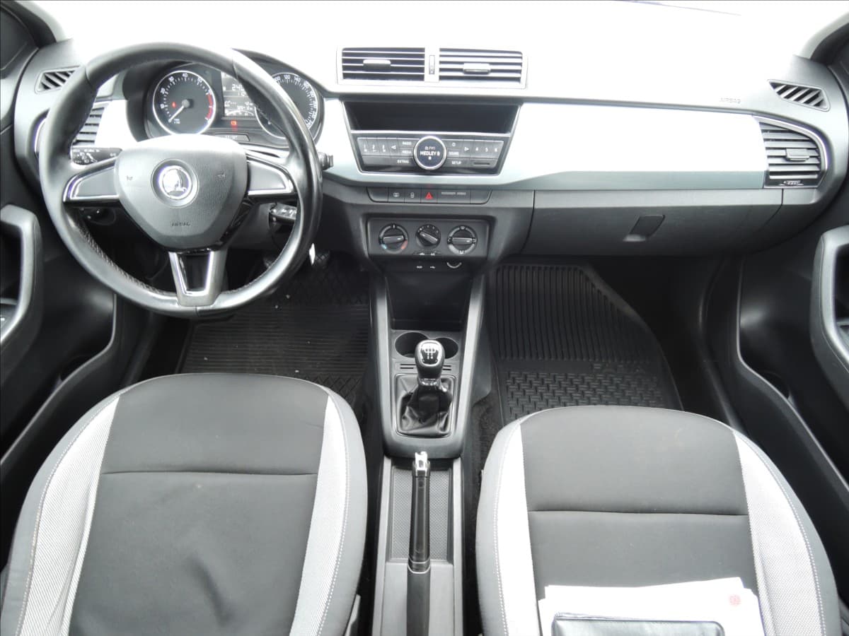 2015 Škoda Fabia - 14