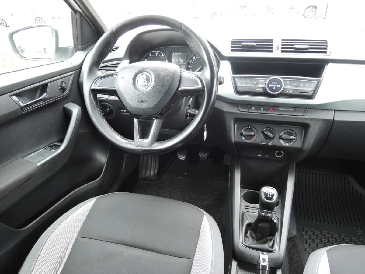 2015 Škoda Fabia - 15
