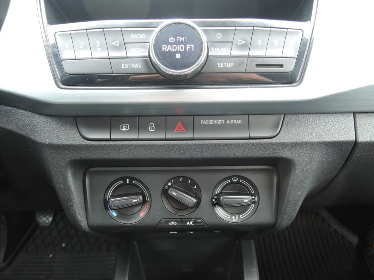 2015 Škoda Fabia - 17