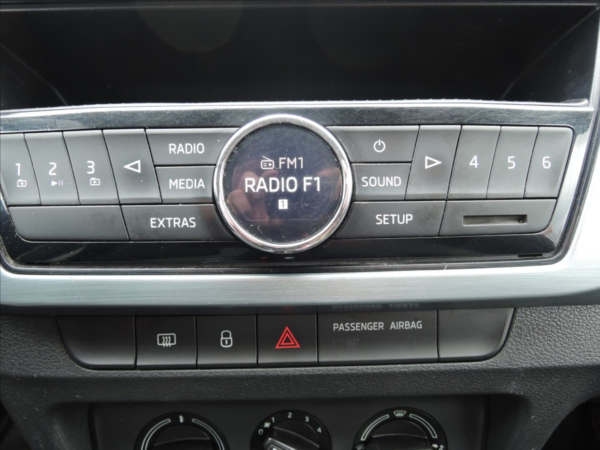 2015 Škoda Fabia - 18