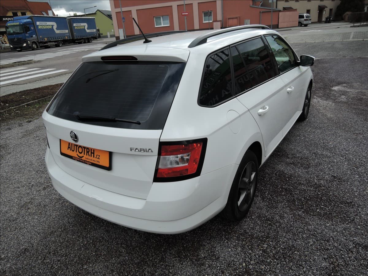 2015 Škoda Fabia - 6