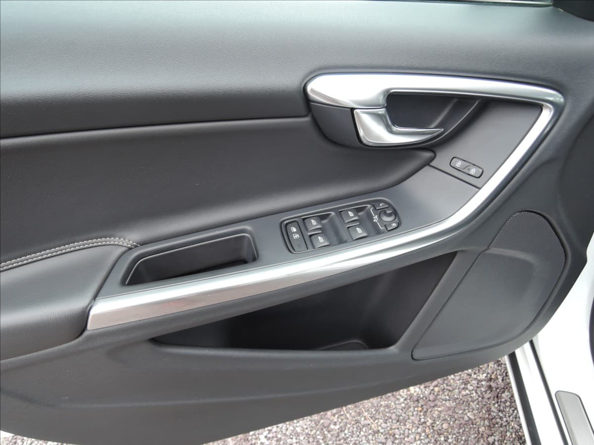 2013 Volvo V60 - 10