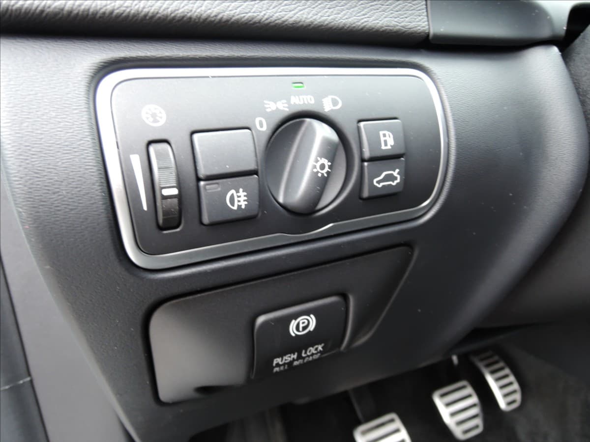 2013 Volvo V60 - 12
