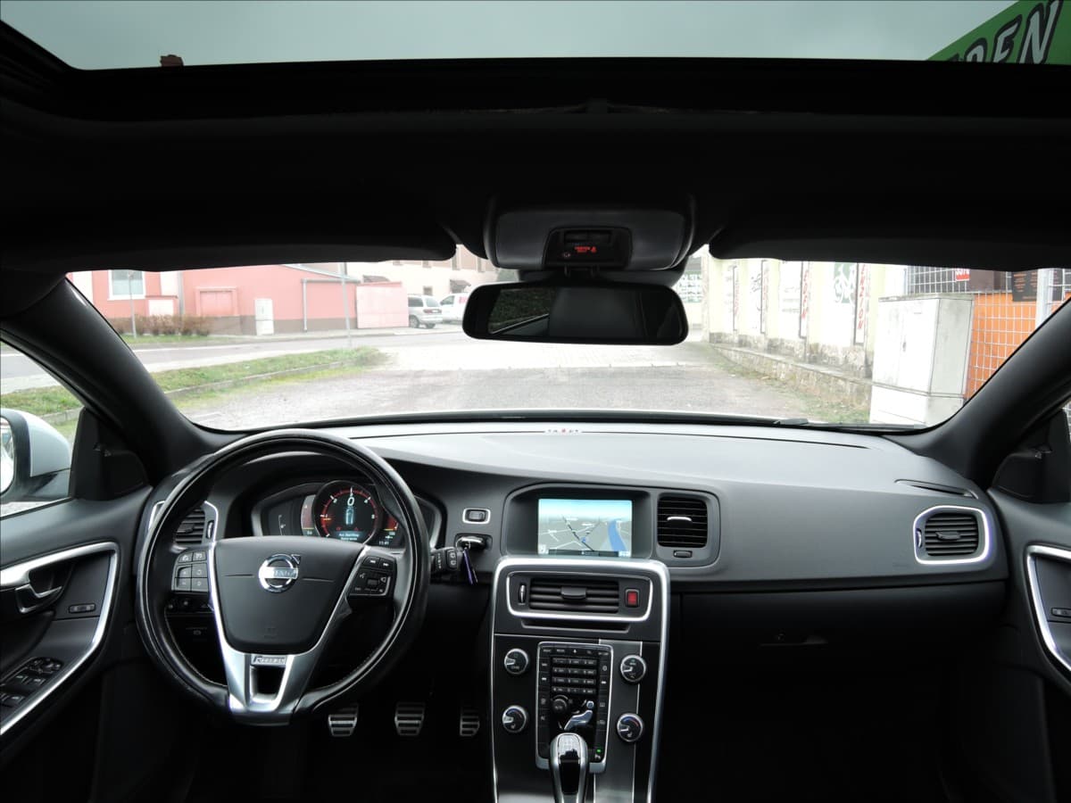 2013 Volvo V60 - 15