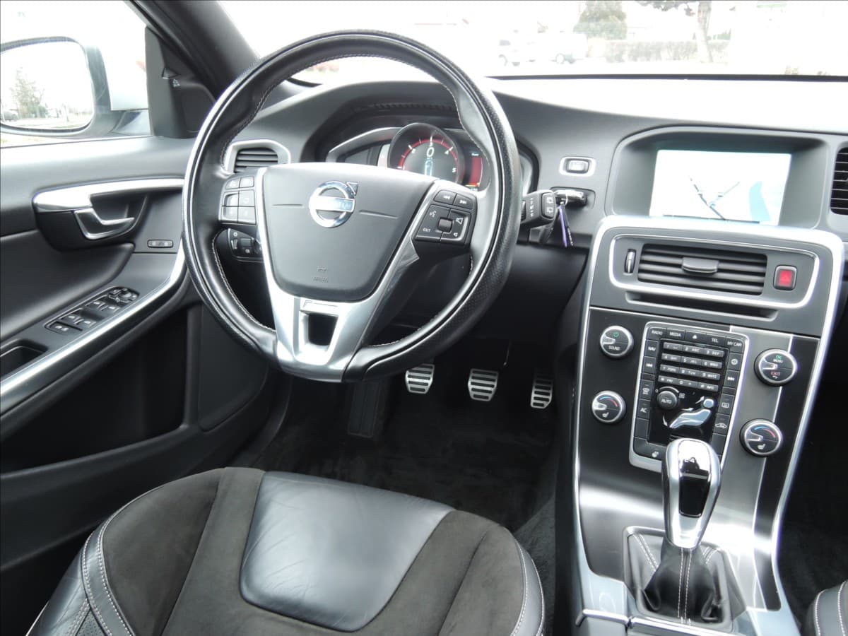 2013 Volvo V60 - 16