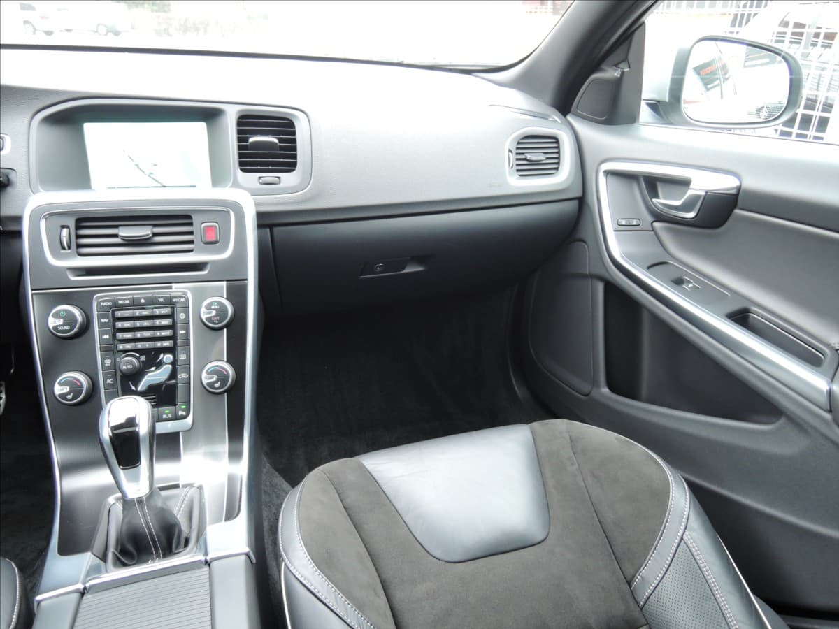 2013 Volvo V60 - 17