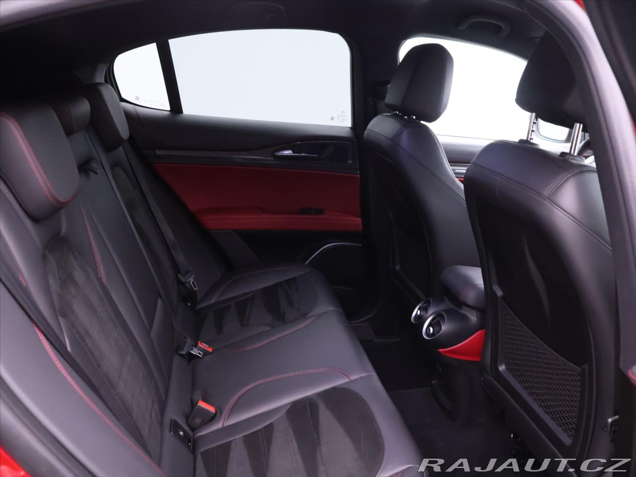 2020 Alfa Romeo Stelvio - 15