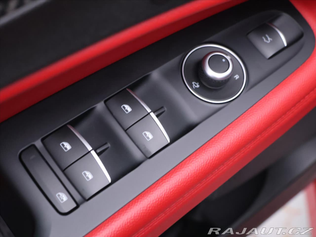 2020 Alfa Romeo Stelvio - 17