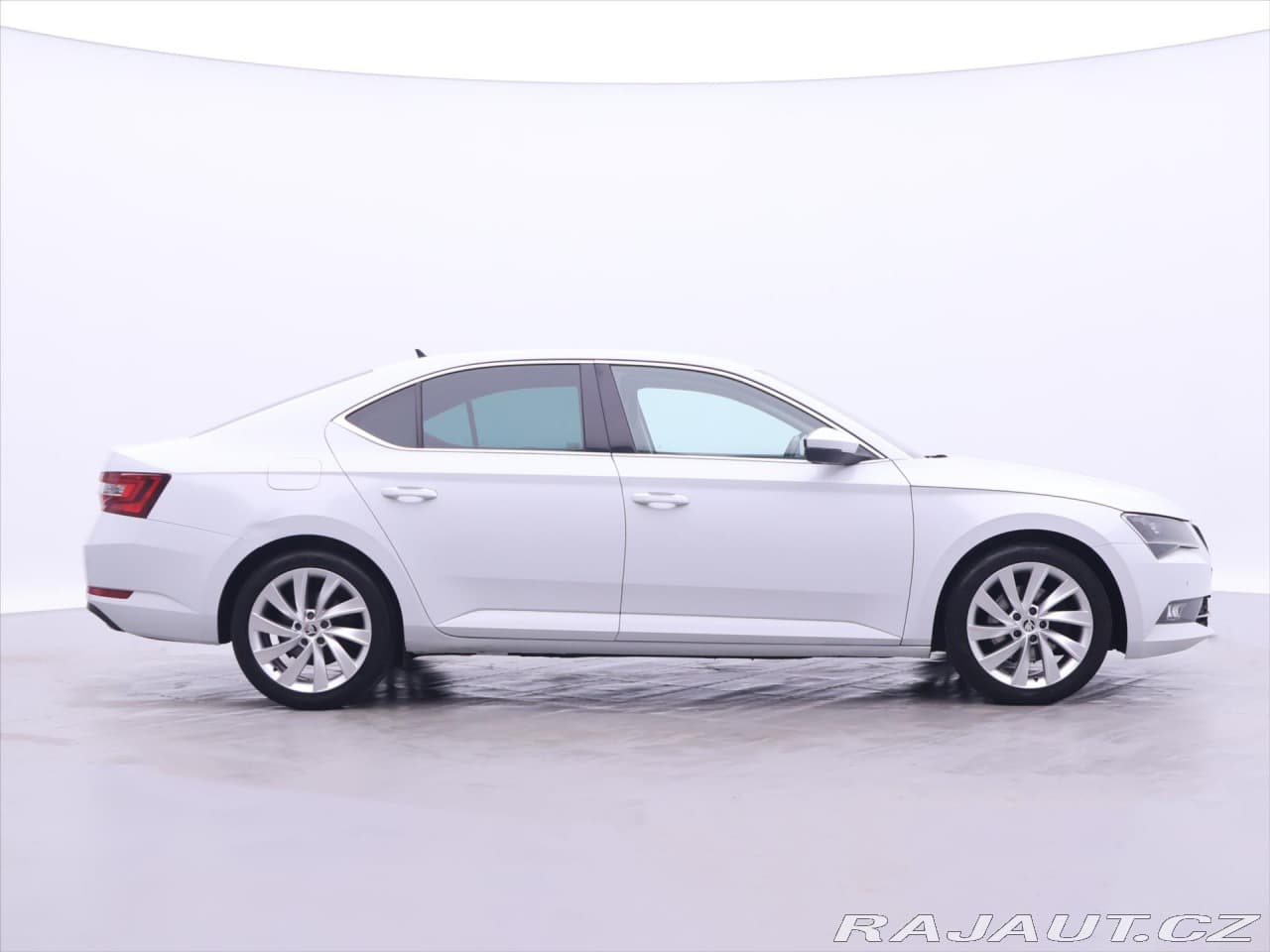 2018 Škoda Superb - 8