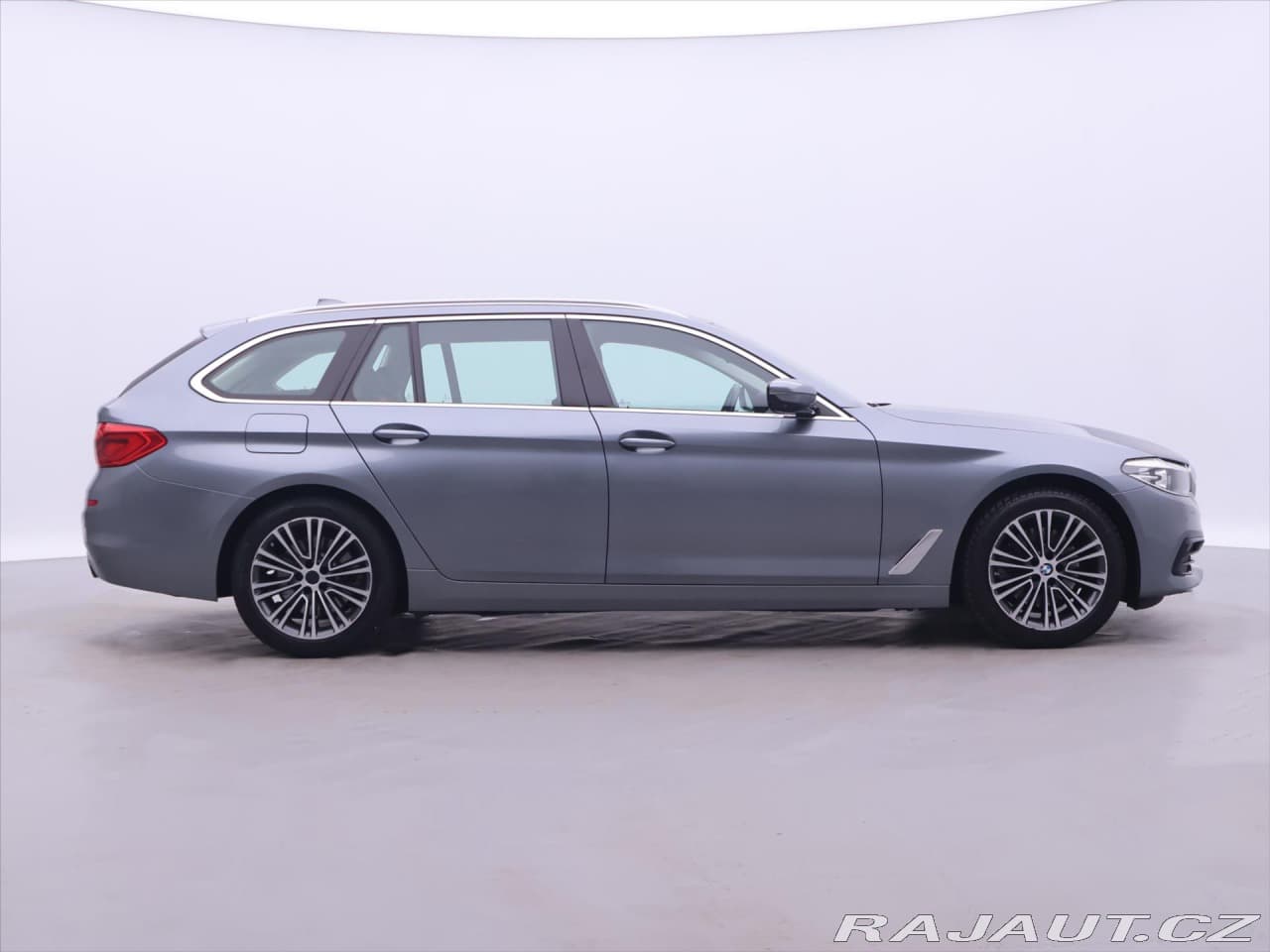 2019 BMW 5-Series - 8