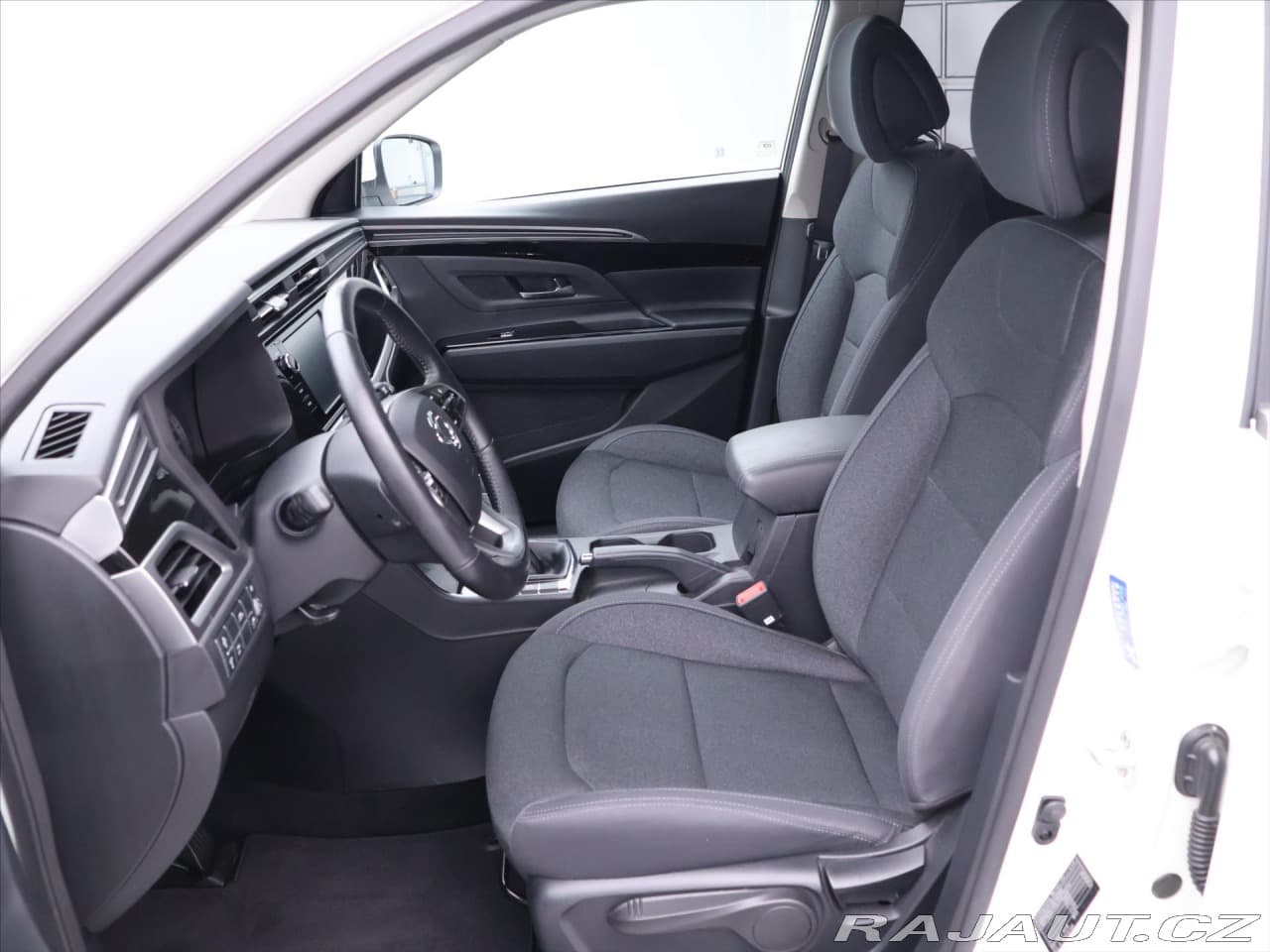 2020 SsangYong Korando - 10