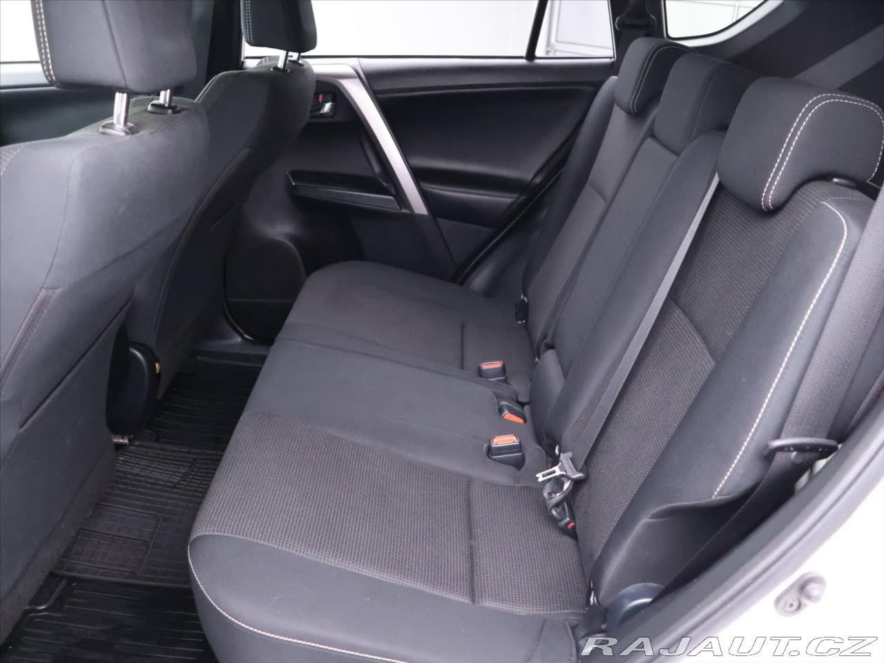 2018 Toyota Rav4 - 13