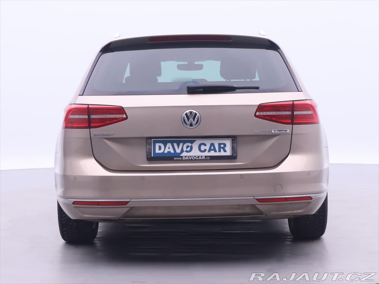 2016 Volkswagen Passat - 6