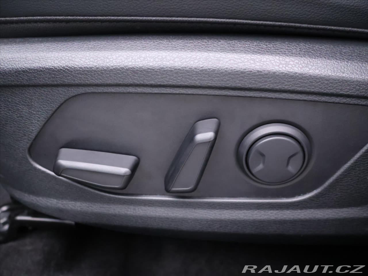 2023 Kia Sportage - 17